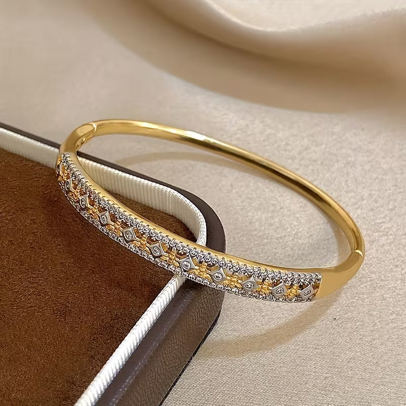 Zirconiaia Cuff Bangle