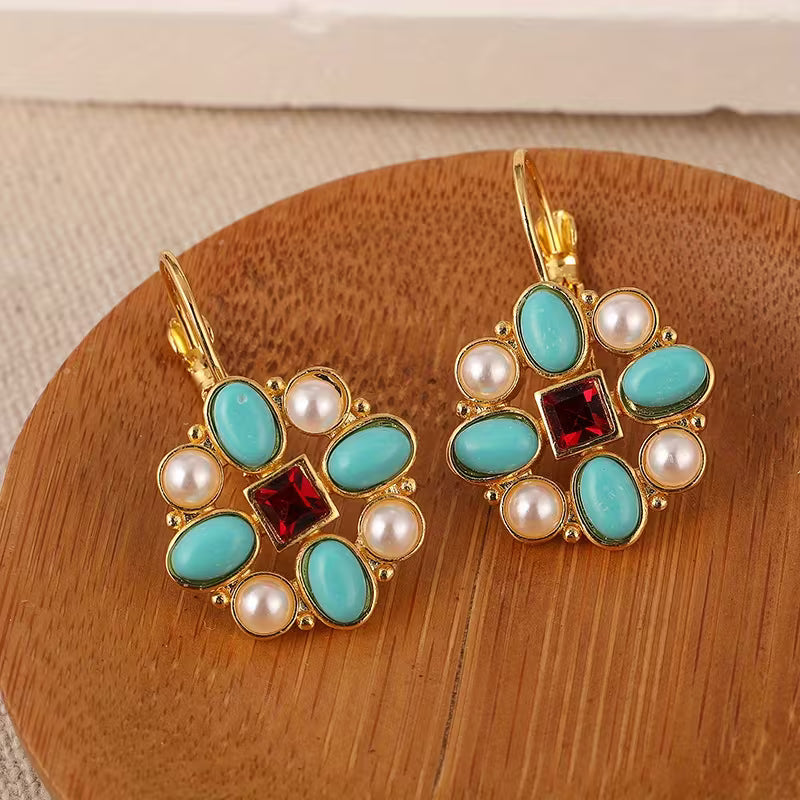 Elegant Retro Flower Earrings Set