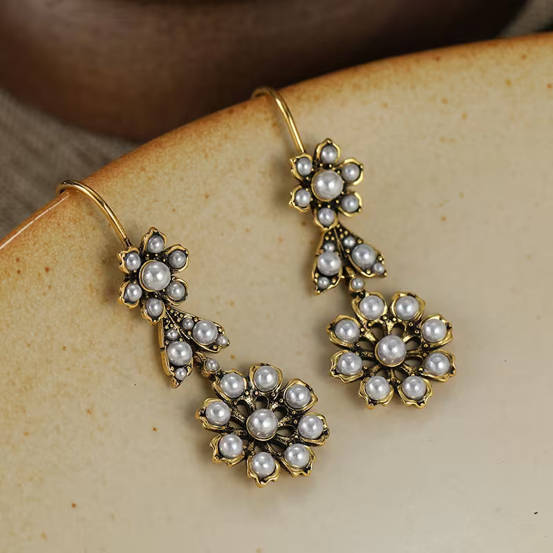 Elegant Retro Earrings