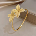 1pc Exquisite Leaves Design Bangle