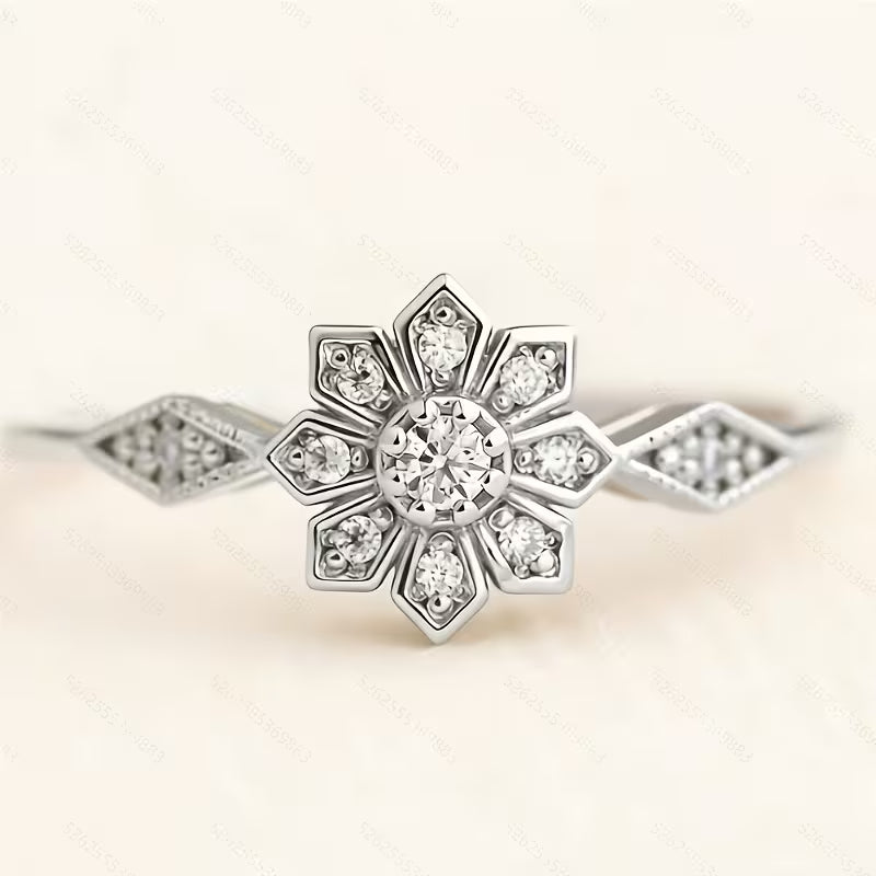 Vintage Elegant Inlay Zirconia Flower Ring