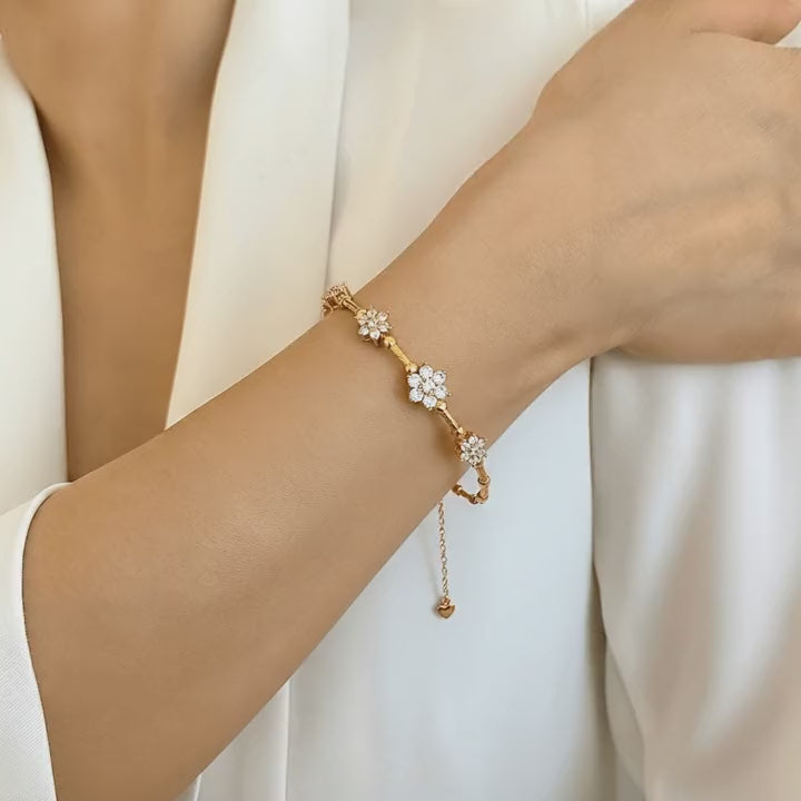 1pc Exquisite Flower Design  Bracelet