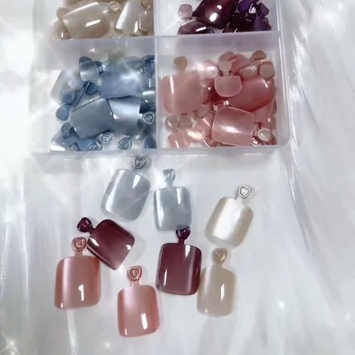 96pcs/box Beautiful Glitter Cat Eye Toenail