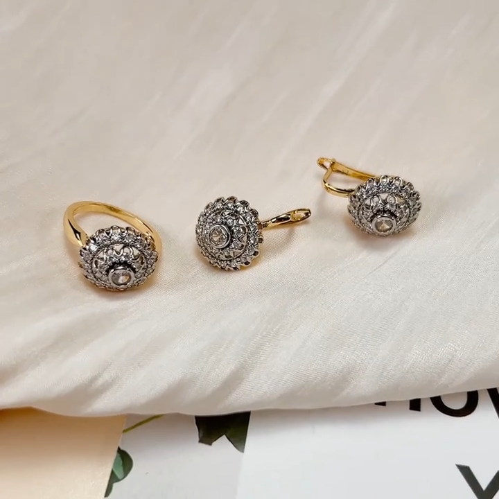 Zirconia Hollow Tapered Design Earrings and Ring Set